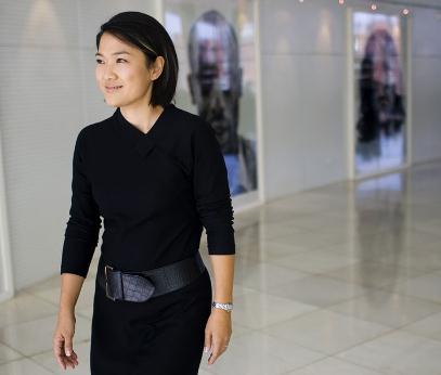 张欣个人资料照片,王石离婚,《甄嬛传》80后女演员田朴珺新欢,潘石屹任志强等微博调侃