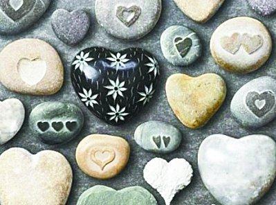 李晨石头事件，李晨送张馨予心形石头，李晨张馨予分手