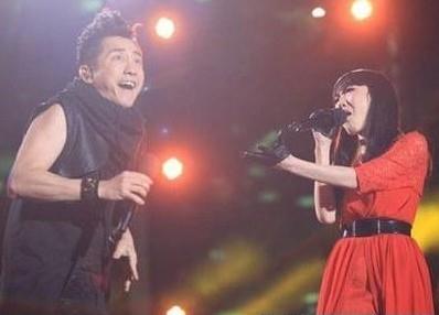 疑中国好声音吴莫愁庾澄庆暧昧师生恋曝光,哈林不否认