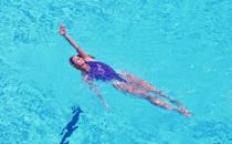 最适合夏季减肥的运动：游泳减肥