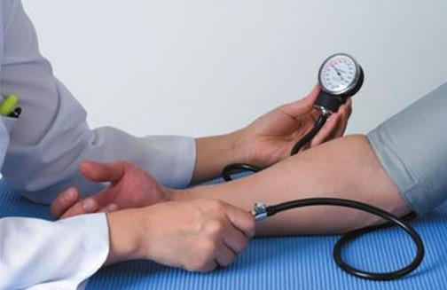 如何正确预防低血压