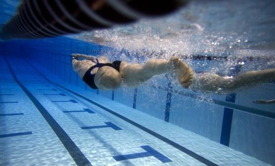 游泳减肥多久能见效？游泳减肥的方法