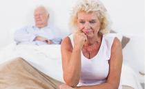 老人失眠就吃安眠药？错误服用造成副作用