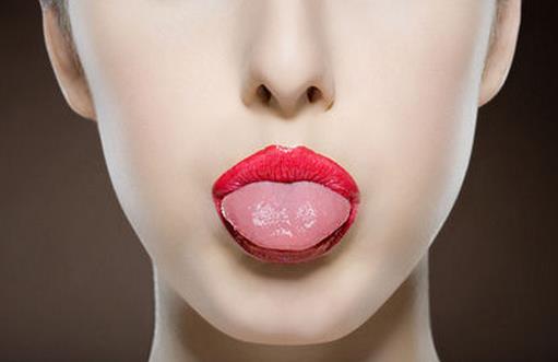 了解舌癌的早期症状 能及时有效预防舌癌