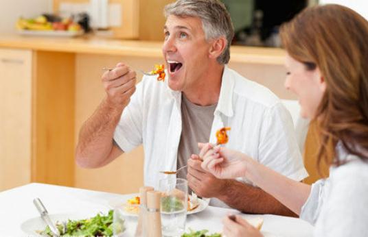 吃太饱有什么危害?吃太饱易疲劳