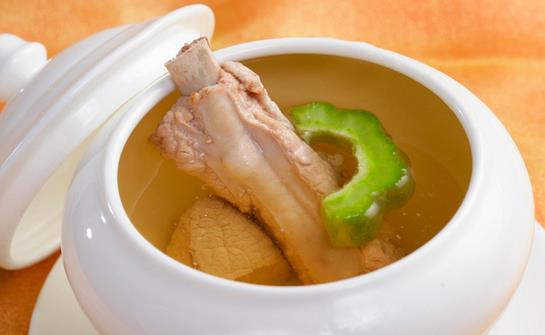 骨头汤有多少营养？补钙能只喝骨头汤吗？