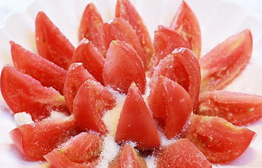 西红柿拌白糖不可取 番茄怎么吃好？