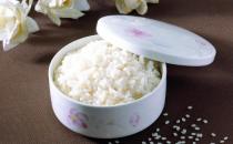 让米饭更好吃的小技巧：煮饭加点猪油