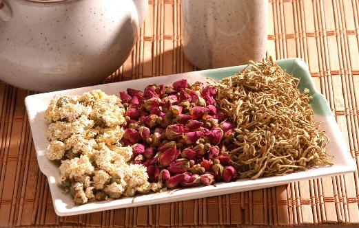 芙蓉花茶的功效:芙蓉花茶可降血压