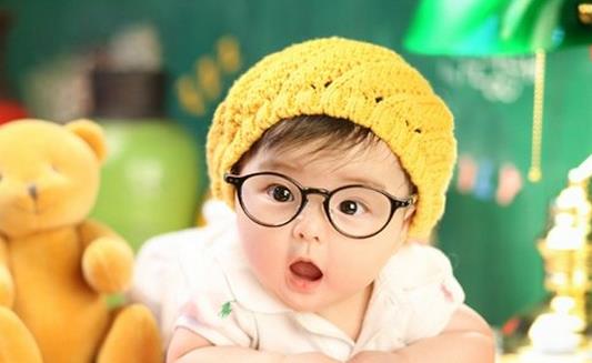 母乳喂养要忌口 补充营养要正确