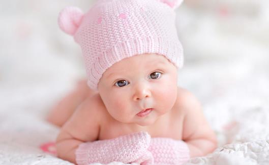 没满月的宝宝喂养要注意什么？