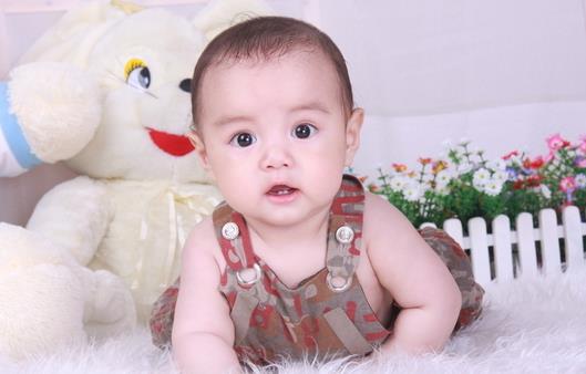 混合喂养营养高吗？观察便便了解效果