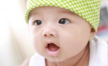 婴儿喝母乳为什么会吐奶？