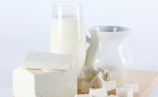 喝牛奶有哪些好处？哪些孕妇不能喝牛奶？