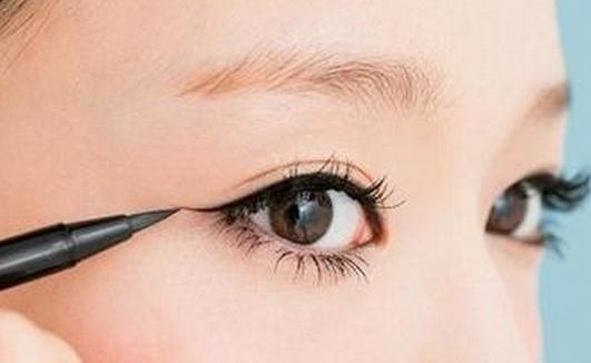 粗眼线和细眼线怎么画才好看?