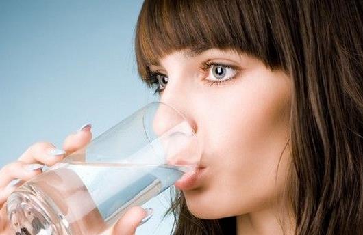 细菌性前列腺炎是由什么引起？