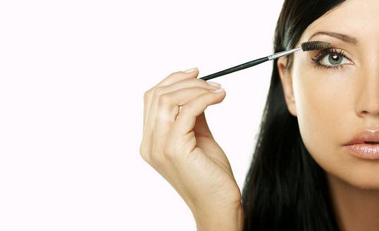 容易脱妆?教你完美补妆!