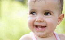 健康习惯让宝宝拥有健康好牙