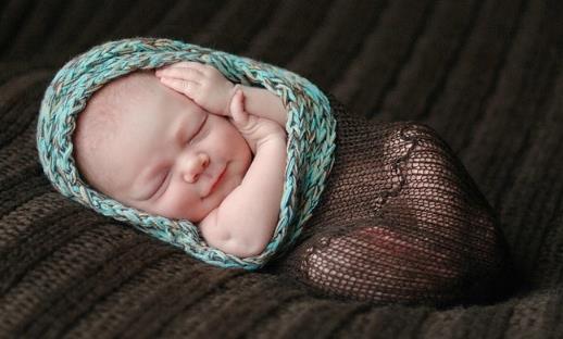 羊水过少怎么办?羊水对胎儿的影响