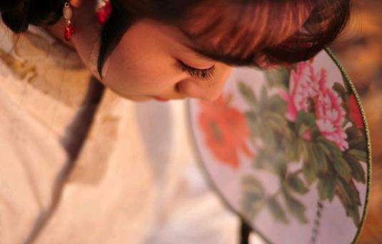 休止期脱发是怎么回事？怎么预防脱发？