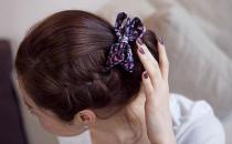 戴帽子应该怎么编发才好看？