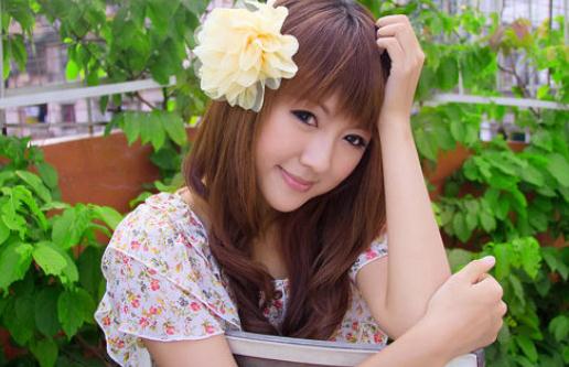 超简单的脸部按摩瘦脸操