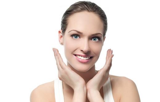 手指骨按摩帮你摆脱大饼脸!