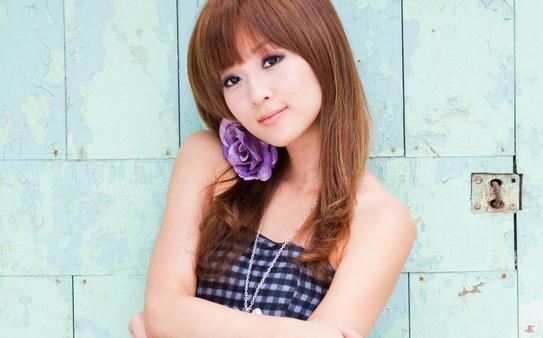 木瓜牛奶果汁帮你瘦出精致小脸