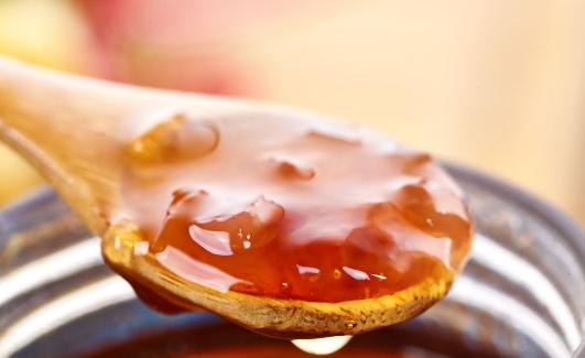 五味子茶有什么功效?五味子茶怎么喝?