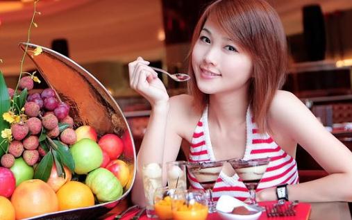 女性肾虚的食疗方：鲜土茯苓煲乳鸽