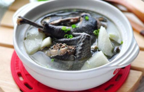 乌骨鸡是妇科圣药?乌骨鸡的营养价值