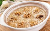 夏季美容养生汤饮：南瓜鲫鱼汤的做法