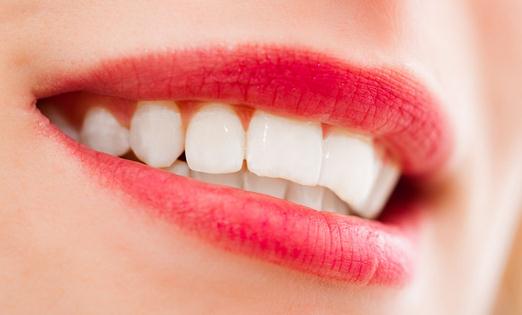 远离八大毁牙习惯 正确呵护牙齿健康
