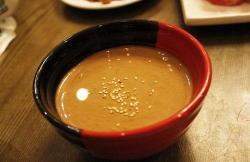 芝麻酱营养高 健脑养血功效多