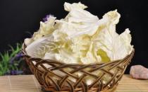 白菜的功效有哪些？白菜怎么吃最好？