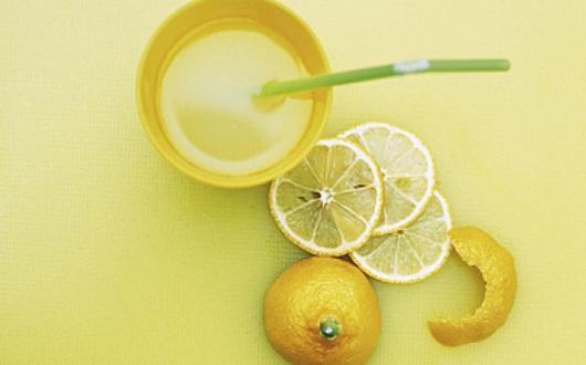 晨起喝水对女性有什么好处?