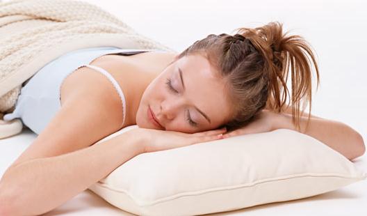 枕头过高或过低严重影响睡眠