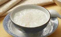 坐月子吃什么食物？中性体质的妈妈吃什么？