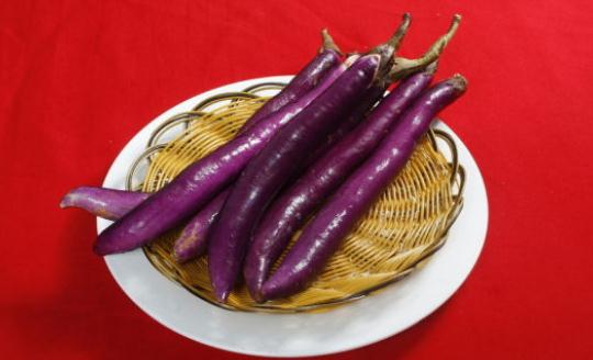 孕期不能吃什么蔬菜?孕期避免吃茄子