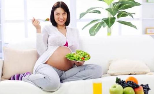 孕妇不宜吃太多水果或致贫血！