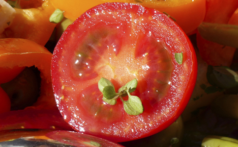 女人吃番茄可预防乳腺癌