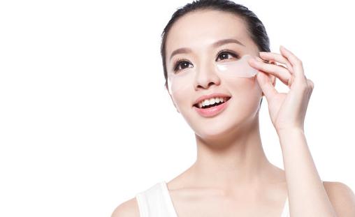 孕妇吃绿叶蔬菜不会长胖哦！