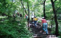 常爬山降低患心脏病风险