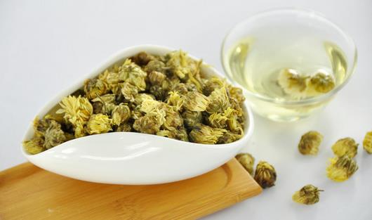 春季4种药茶养肝明目