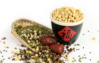 女性吃什么食物补充雌激素