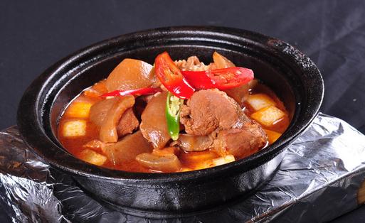 肉老是炖得老又柴？教你几招炖肉小窍门