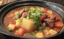 砂锅炖肉味更浓 掌握火候是关键