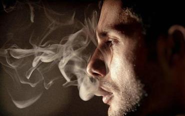 男人吸烟别忽视四大危害-360常识网