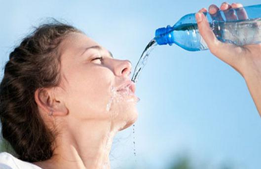 喝水也有讲究 怎么喝水对身体好
