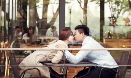 恋爱多久才上床?恋爱多久才KISS?